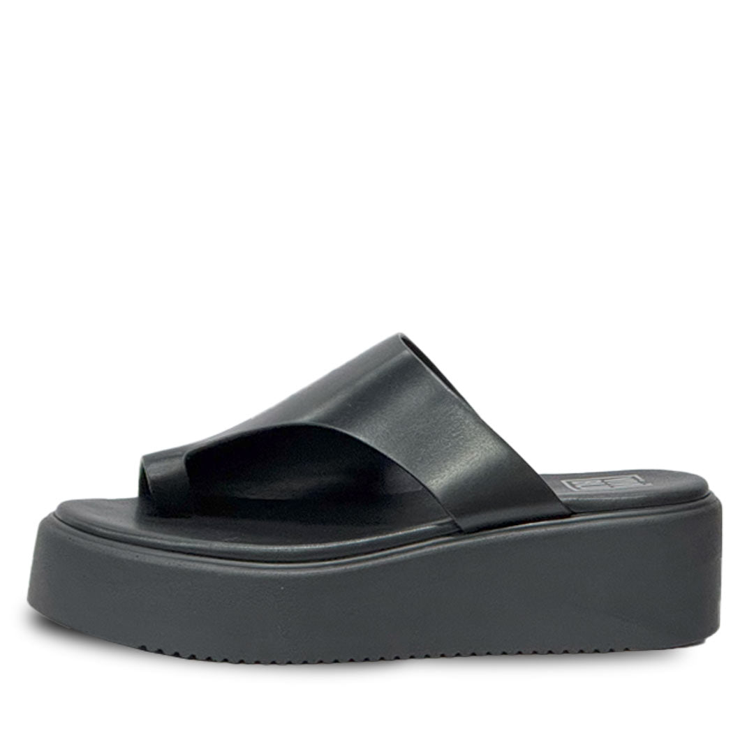 ViviBlu Black Leather Platform Sandals