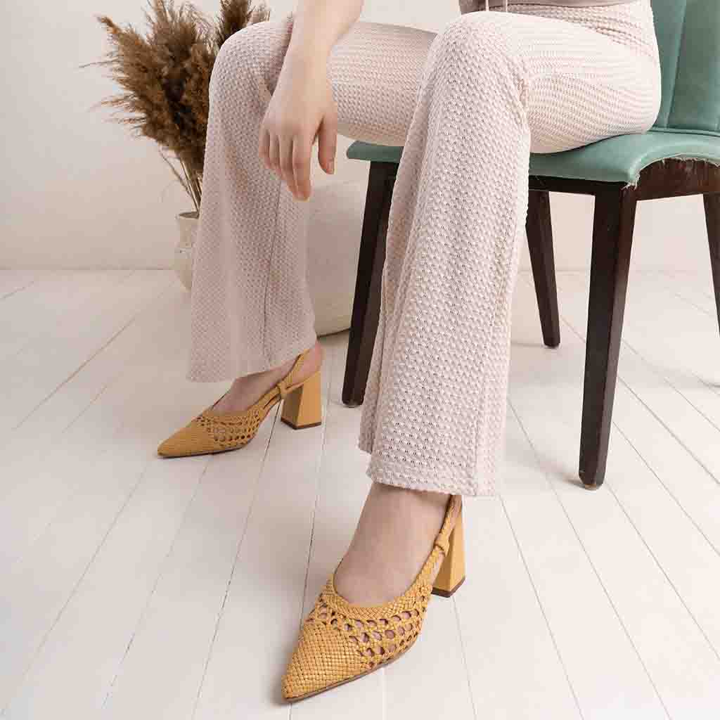 Saint Delaney Ocra: Hand-woven leather block heels, a perfect blend of style and comfort.