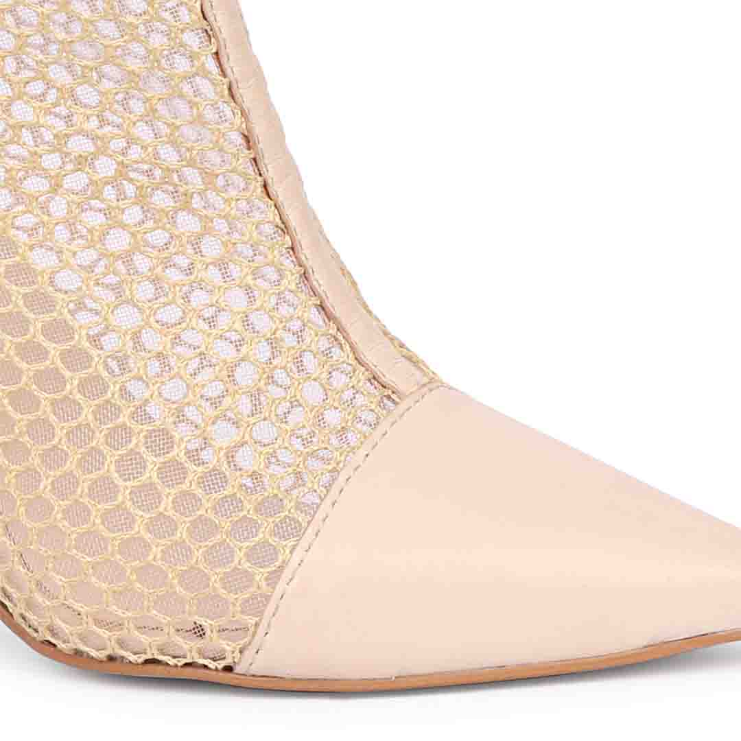 Saint Kinslee Ivory Mess Suede Leather Pumps