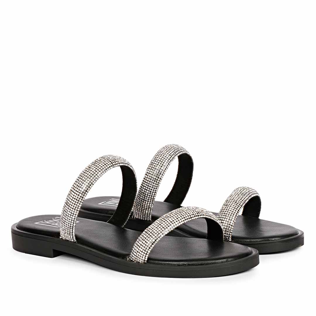 ViviBlu Black Leather Flat Sandals Embellished With Silver Straps