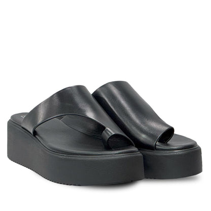ViviBlu Black Leather Platform Sandals