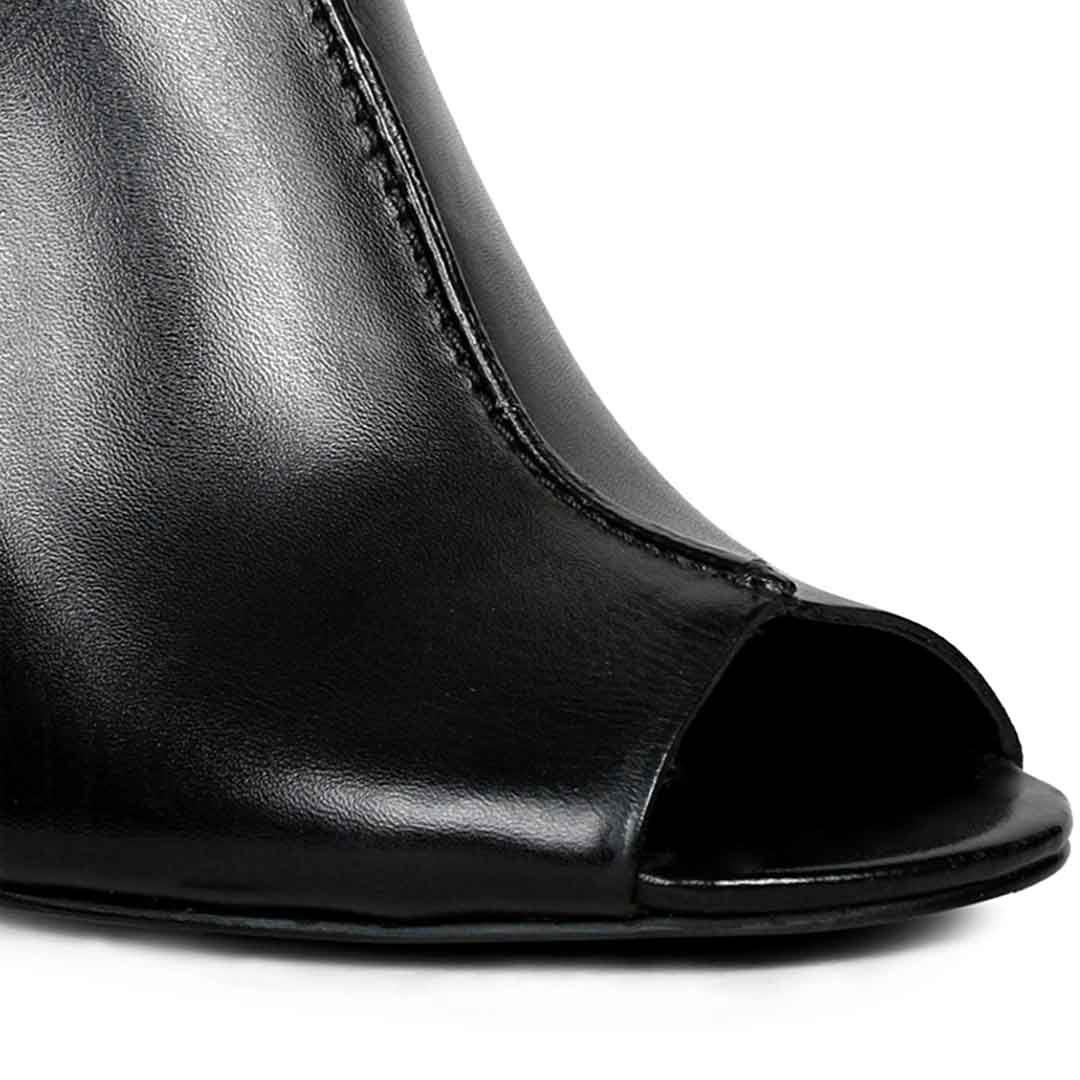 Amor Black Leather Block Heel Mules.