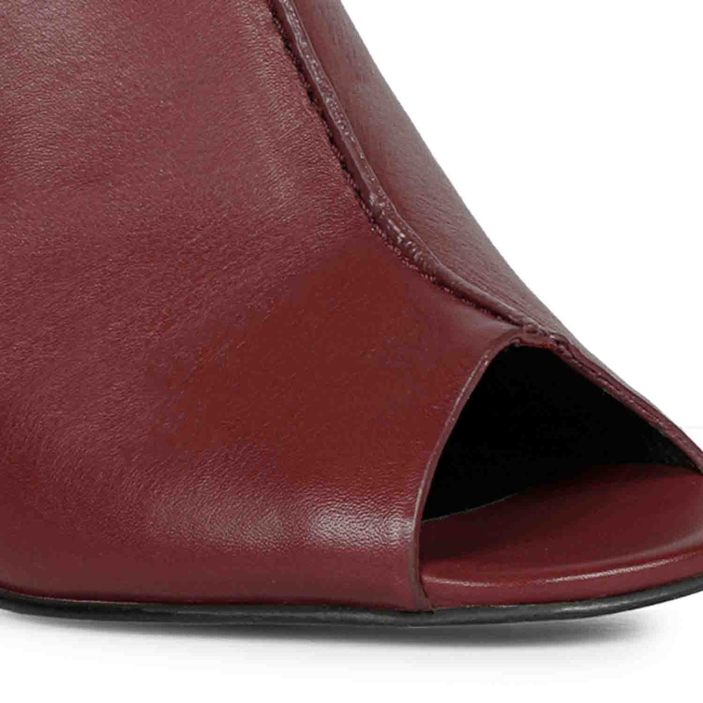 Saint Amor Burgundy Leather Block Heel Mules.