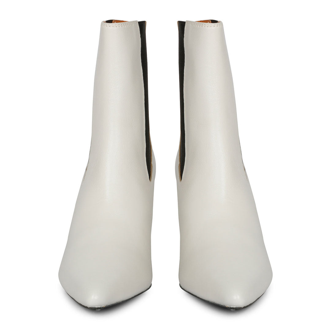 Saint Elliana Off White Leather Sculpted Heel Chelsea Boots
