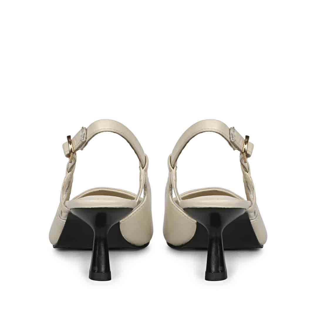 Saint Josie Offwhite Leather Pumps
