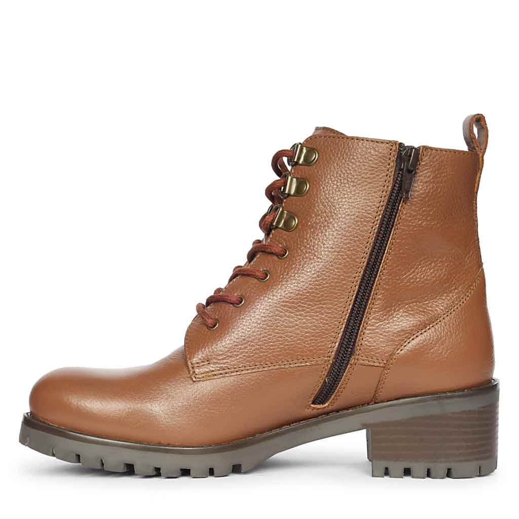 Saint Moira Tan Leather Lace up Ankle Boots