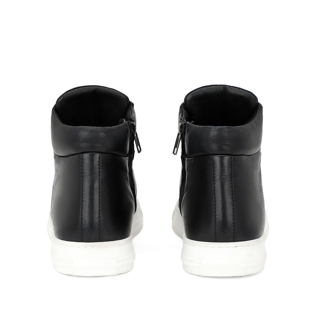 Whitesta Artemas Black Handcrafted Leather Sneakers